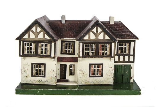 1930s dolls house