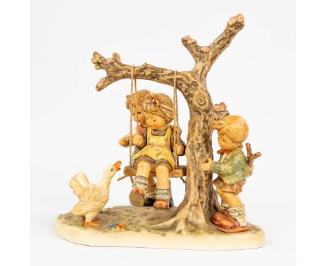 Hummel 'Can I Play?' A statue made of ceramics, with the number 2097, Marked 783/3000. 2006. With original box and certificat
