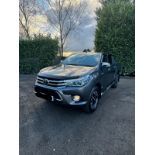 2017 TOYOTA HILUX INVINCIBLE X – AUTOMATIC, LEATHER, SAT NAV, HEATED SEATS