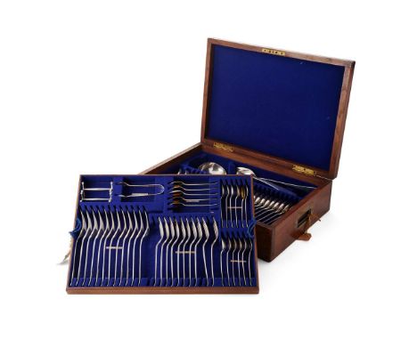  AN EDWARDIAN CANTEEN OF OLD ENGLISH PATTERN WILSON & SHARP, EDINBURGH 1903 comprising, twelve table forks, ten dessert forks