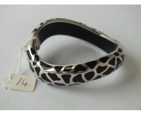 Silver mounted hinged shaped bangle     