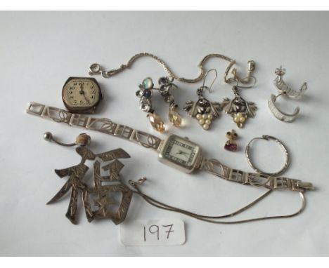 Old Chinese silver brooch and other silver items of jewellery  60g inc         