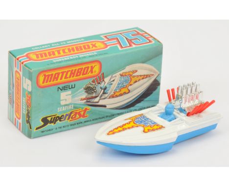Matchbox Superfast 5b Seafire Power Boat - white deck with blue plastic hull &amp; base, blue plastic driver, red engine exha