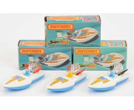 Matchbox Superfast 5b Seafire Power Boat group (1) white deck with blue plastic hull &amp; base, blue plastic driver, red eng