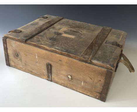An Imperial German Mauser rifle ammunition box, the lid bearing a 1918 dated printed paper label, 48 x 35 x 17 cm