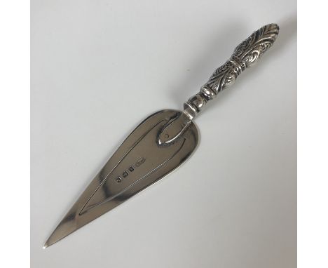 An Edwardian silver novelty bookmark in the form of a trowel, Chrisford &amp; Norris, Birmingham, 1907, 5.8g