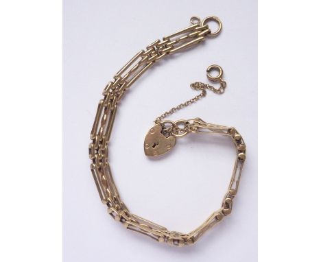 A vintage 9ct gold gate-link bracelet, 13.4g