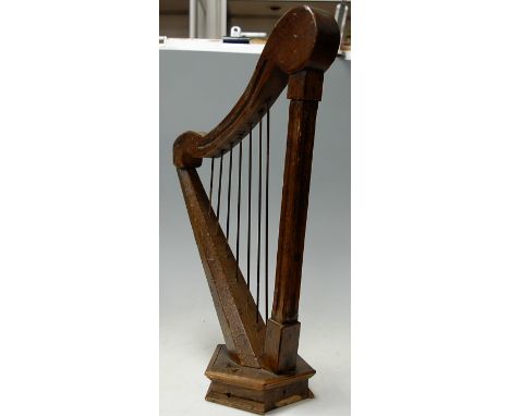 An oak replica harp, h.49cm 