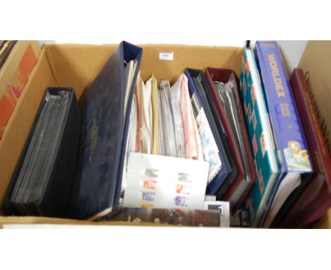 A box of stamp albums to include; Royal Mail Special Stamps 1985, Worldex stamp album, first day covers etc 