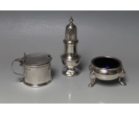 A GARRARD & CO BRITTANIA STANDARD HALLMARKED SILVER THREE PIECE CRUET SET - LONDON 1978, a heavy gauge set of plain form and 