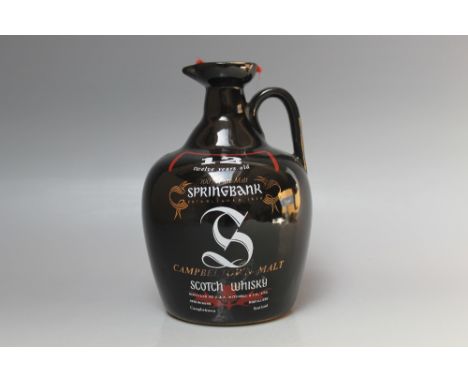 A RARE BOTTLE OF SPRINGBANK 12 YEARS OLD CAMPBELTOWN MALT SCOTCH WHISKY, in black ceramic decantor, 26 2/3 Fl.Oz, 80 proof, 7
