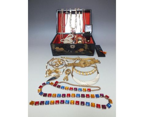 A COLLECTION OF GOLDTONE AND FAUX PEARL JEWELLERY, contained within a vintage Oriental style jewellery box  (Approx 24)