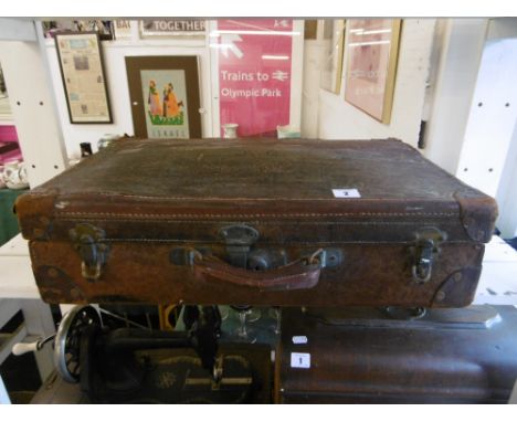 VINTAGE SUITCASE