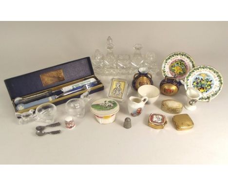 R.N.L.I. CHARITY LOT.
Miscellaneous including a Cornish Riviera Holiday Camp souvenir ceramic cap, glassware, pill boxes etc.