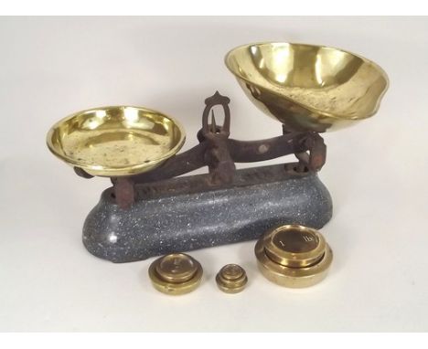SCALES.
A set of enamelled scales & nesting weights.
