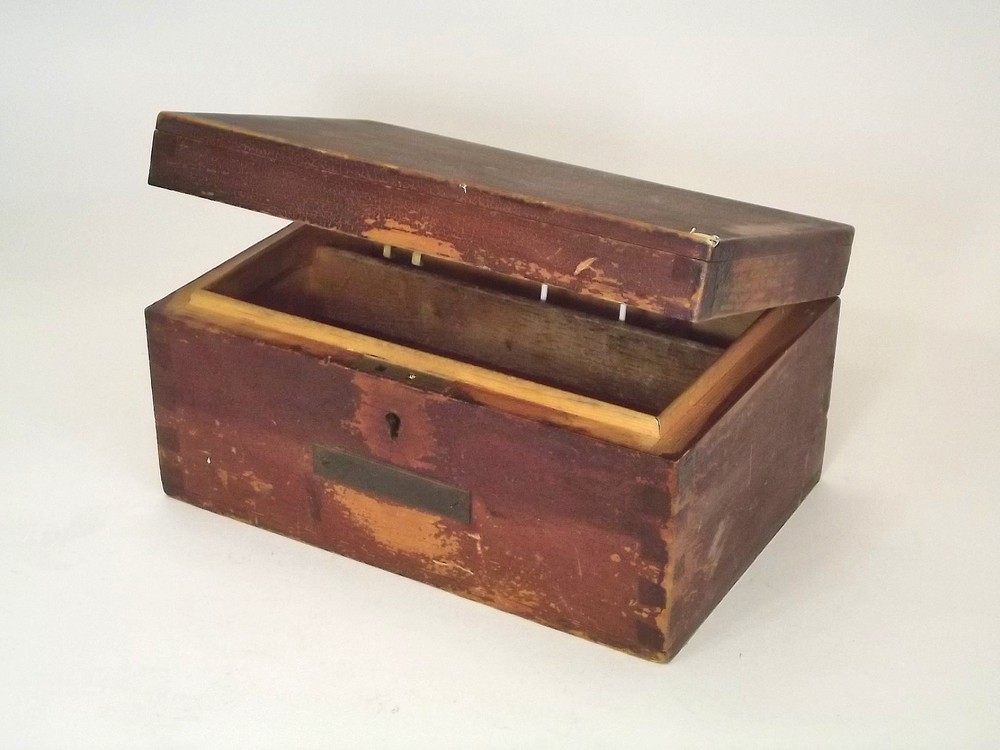 ditty-box-a-early-20th-century-sailor-s-pine-ditty-box-with-brass