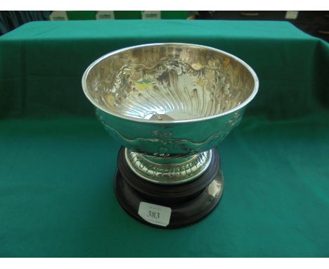 Decorated silver bowl on stand, 8.42oz, Sheffield 1929