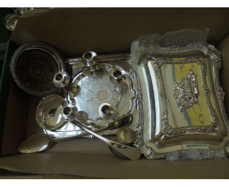 Box containing 7 items of silver plate, serving dish with decorative cover, decorative tray, contemporary candle holder, 2 la