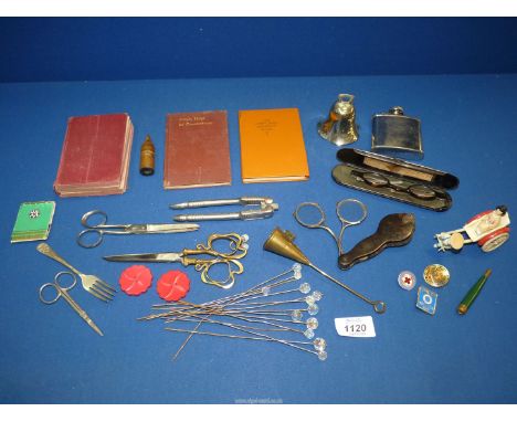 A small quantity of miscellaneous to include: hat pins, a pair of scissors with brass ribbon handles, tortoise shell scissors