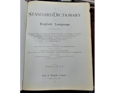 A Standard Dictionary of the English Language in 2 Volumes, 1902, Funk &amp; Wagnalls Company, London and New York, internall