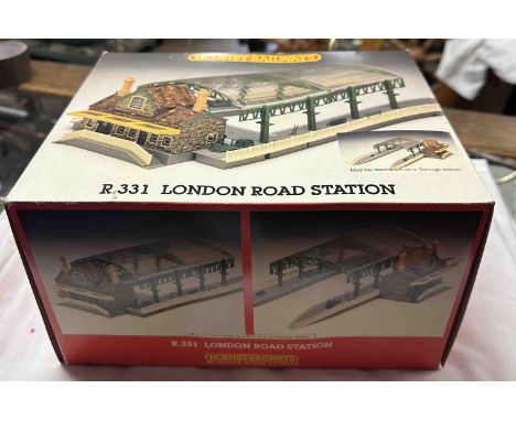 A boxed Hornby 00 gauge R.331 London Road station