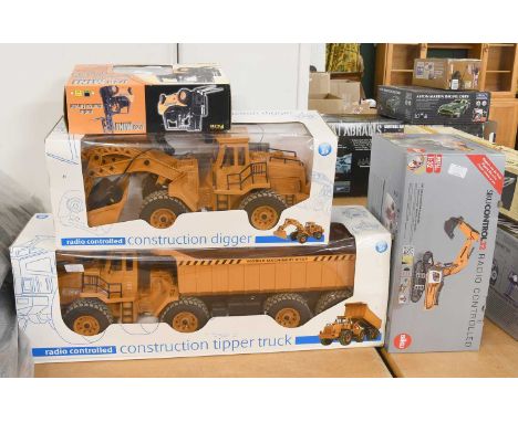 Maplin Electronics radio controlled Consruction tipper truck and Construction digger; 1:20 scale Mini Fork Lift and Siku Lieb