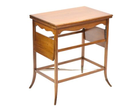 Edwardian mahogany card table, rectangular foldover top, the sides with folding shelves, splayed legs, 61x41cm, height 70cm.