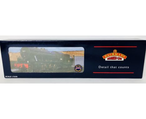 Bachmann OO gauge 32-257A WD Austerity Vulcan BR Black steam locomotive mint and boxed
