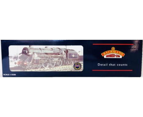 Bachmann OO gauge 32-500 Class 5MT BR Green steam locomotive mint and boxed