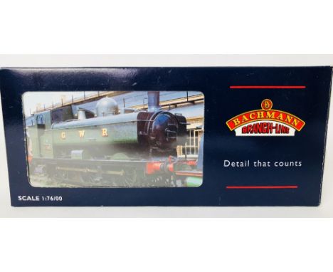 Bachmann OO gauge 32-203 8750 Pannier Tank weathered steam locomotive mint and boxed