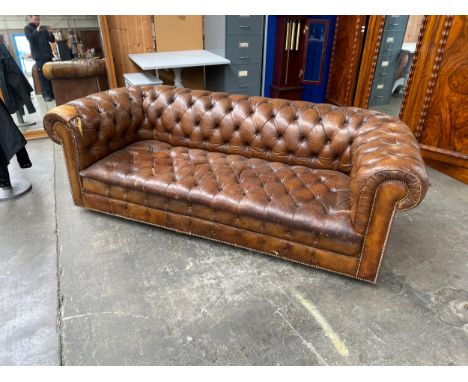Chesterfield 3 seater low back Sofa 