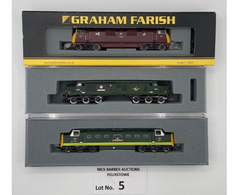 Trains: Graham Farish by Bachmann trio of N Gauge diesel locos, including 371-277 55002 The Kings Own Yorkshire L/Infantry (m