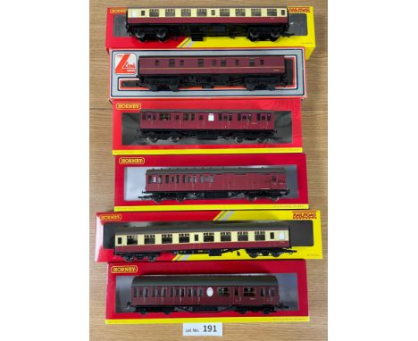 Trains: Carriages 'OO' gauge, all boxed; mostly Hornby, R4628, R4651, R4577B, R4521B, R4628 and Lima 30-9254; all boxed in Fi