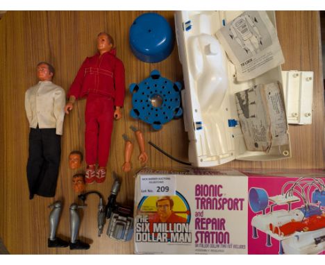 Vintage Toys: Six Million Dollar Man assortment including 2x figures, plus boxed Bionic Transport and Repair Station; some da
