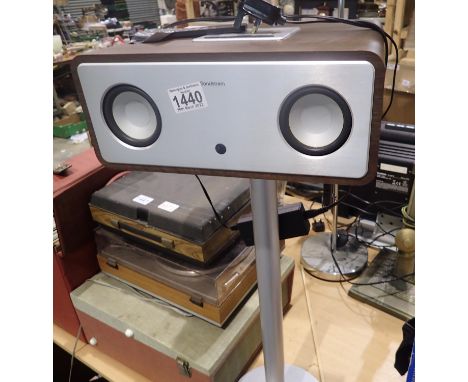 Soundstream speaker/docking station model SIPD9ST15, H: 80 cm. Not available for in-house P&P, contact Paul O'Hea at Mailboxe