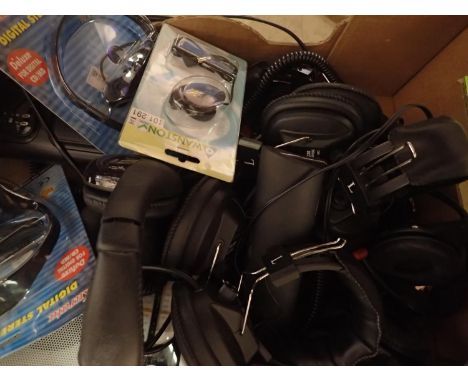 Speaker cables with jacks, headphones and two radios. Not available for in-house P&amp;P, contact Paul O'Hea at Mailboxes on 