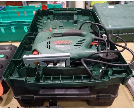 Cased Bosch PST 650 electric jigsaw and a cased Black & Decker 550 watt electric drill. Not available for in-house P&P, conta