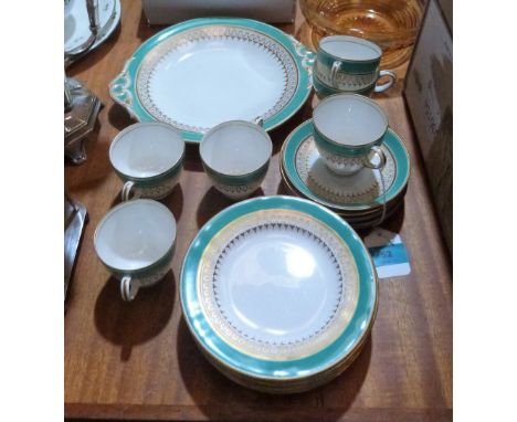A Grainger Worcester part tea service of 19 pieces