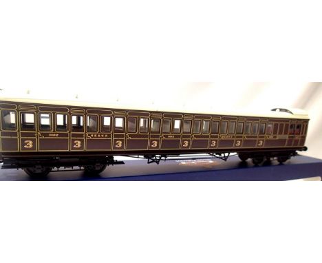 Bachmann 39-620 Birdcage stock, Brake/Third coach, SE &amp; CR. Dark Lake, in very near mint condition, boxed. P&amp;P Group 