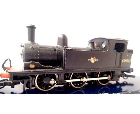 Bachmann renumber 69012, Black, Late Crest, detail fitted, DCC fitted no. 12, in very good condition, part box. P&amp;P Group