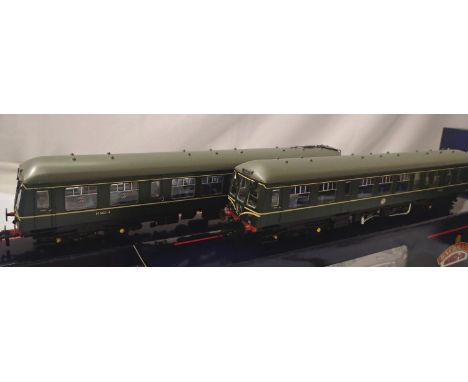 Bachmann 32-900A Class 108 2 car DMU Green, Speed Whiskers, Liverpool/Warrington, destination blinds, in excellent to very ne