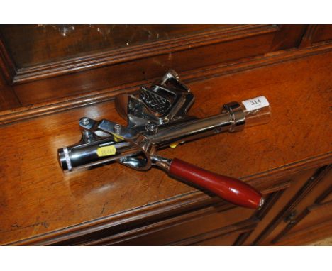 A bar mounting corkscrew