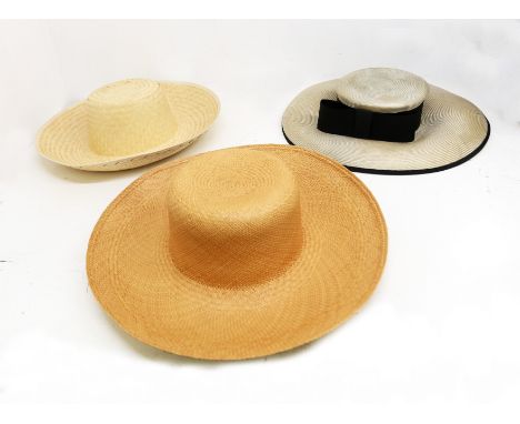 A collection of ladies hats to include au-de-nil coloured picture hat in fine straw with a large brim and a crown edged in a 