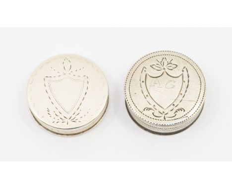 A George III silver Neo-Classical circular patch box and cover, the cover with shield shaped cartouche, hallmarked by Samuel 