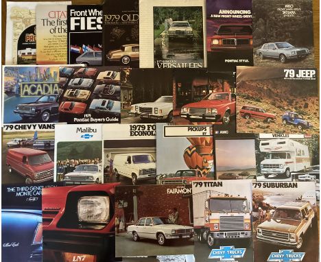 Motoring Interest: A collection of assorted vintage car brochures to include:&nbsp;mostly American vehicle brochures to inclu