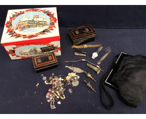  A mixed collectors lot to include; a black celluloid framed evening bag with paste stones, clip fastening, grosgrain fabric,