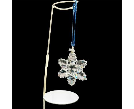 A beautiful clear snowflake with ï¿½1996ï¿½ impressed on a metal tag. Swarovski etched mark. This item has its original box: 
