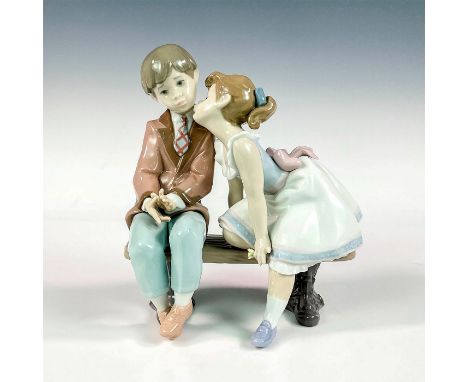 Glossy finish; Lladro backstamp. Artist: Francisco PolopeIssued: 1995 - 1995Dimensions: 7.75"H x 7"WManufacturer: LladroCount