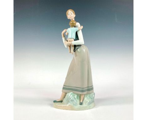 Glossy finish; Lladro backstamp. Artist: Alfredo RuizIssued: 1970 - 1997Dimensions: 13.25"H x 6"WManufacturer: LladroCountry 