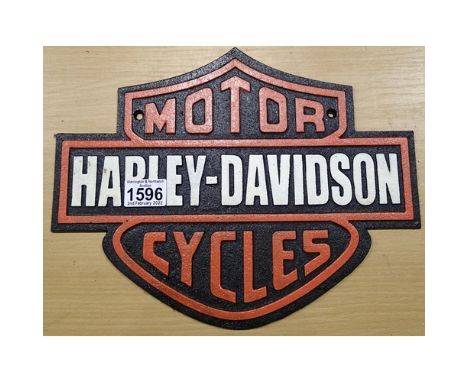 Cast Iron Harley Davidson motorcycle sign, 38 x 14 cm. P&amp;P Group 3 (£25+VAT for the first lot and £5+VAT for subsequent l